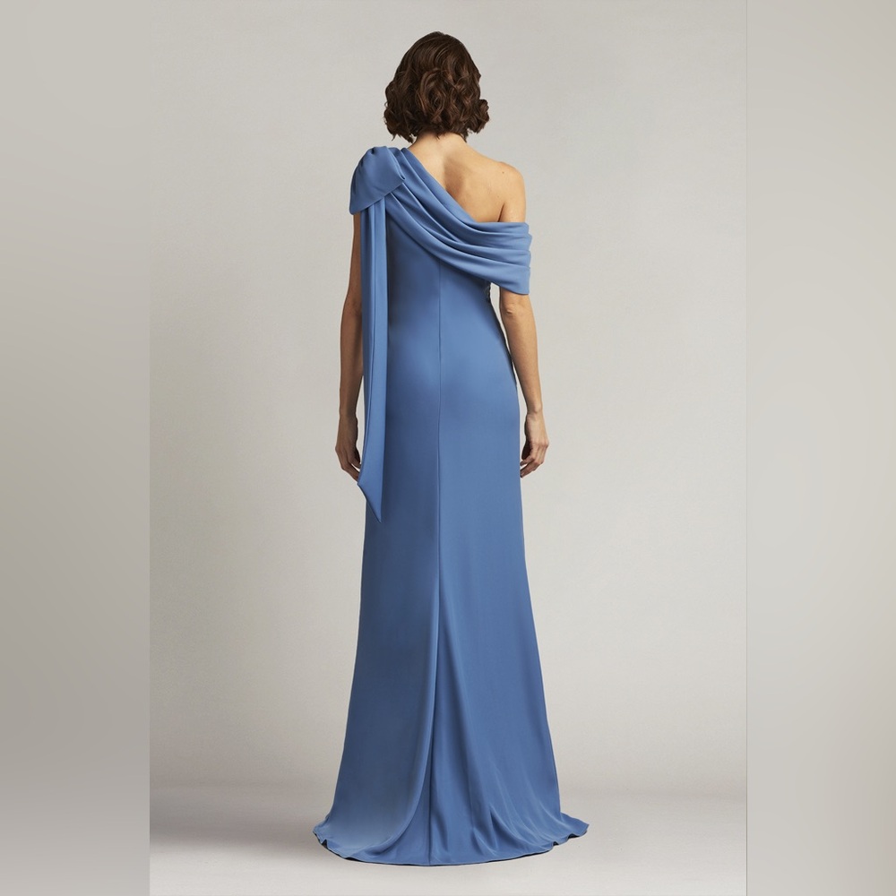 CASSIA BOW-SHOULDER CREPE GOWN - Picture 3 of 3